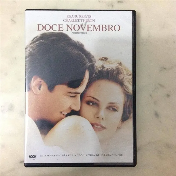 10539 90725 - Filme Doce Novembro