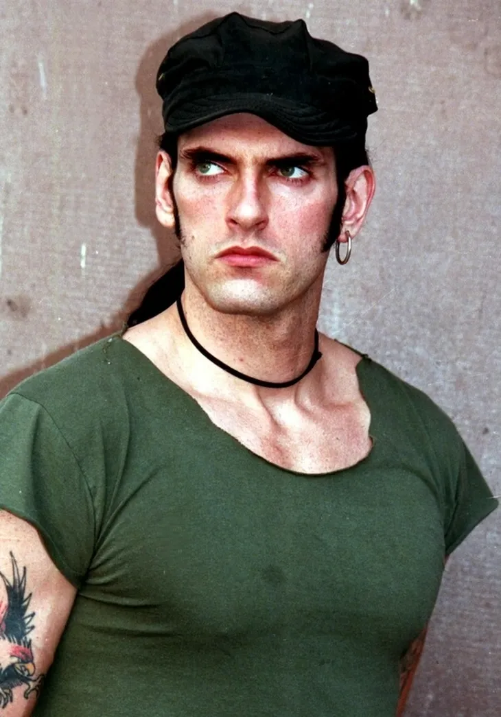 2901 101722 - Peter Steele