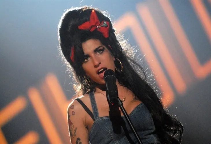 3402 89203 - Frases Amy Winehouse