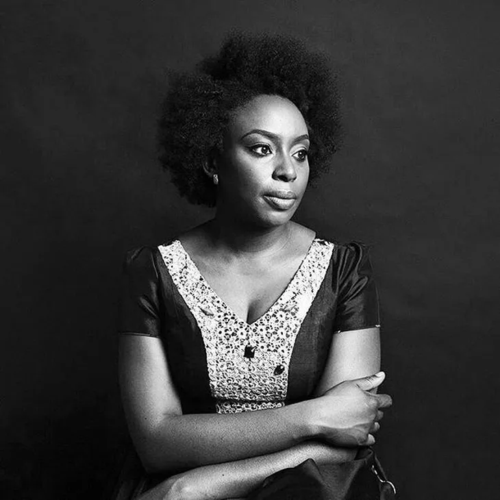 3742 97056 - Chimamanda Ngozi Adichie Frases
