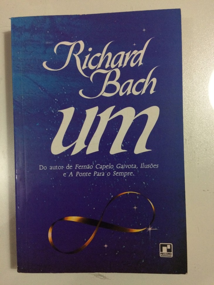 5e429b42197e6 - Richard Bach